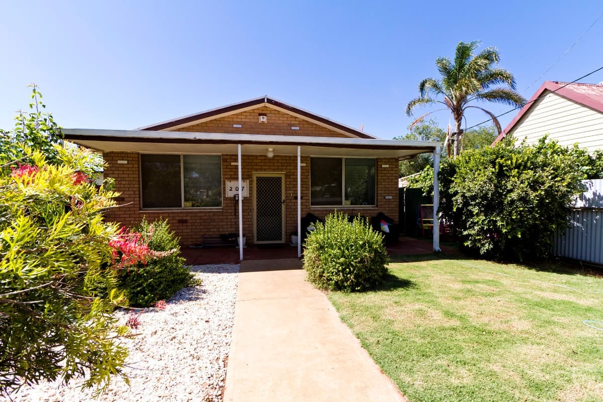 207 Hay Street,
	
			
							KALGOORLIE
				
							
							WA
			6430, Kalgoorlie - Thumbnail 2