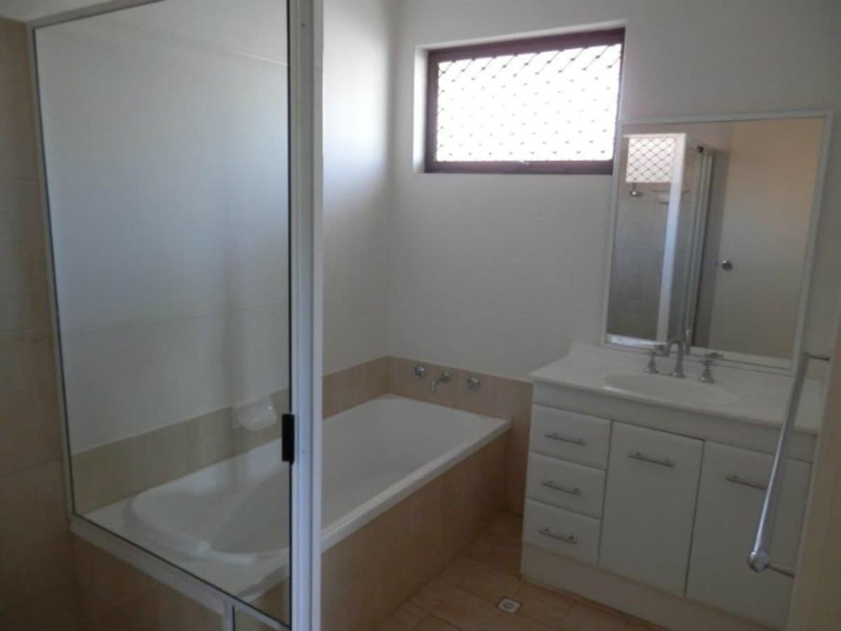 7 Rodgers Way,
	
			
							South Kalgoorlie
				
							
							WA
			6430, South Kalgoorlie - Thumbnail 8