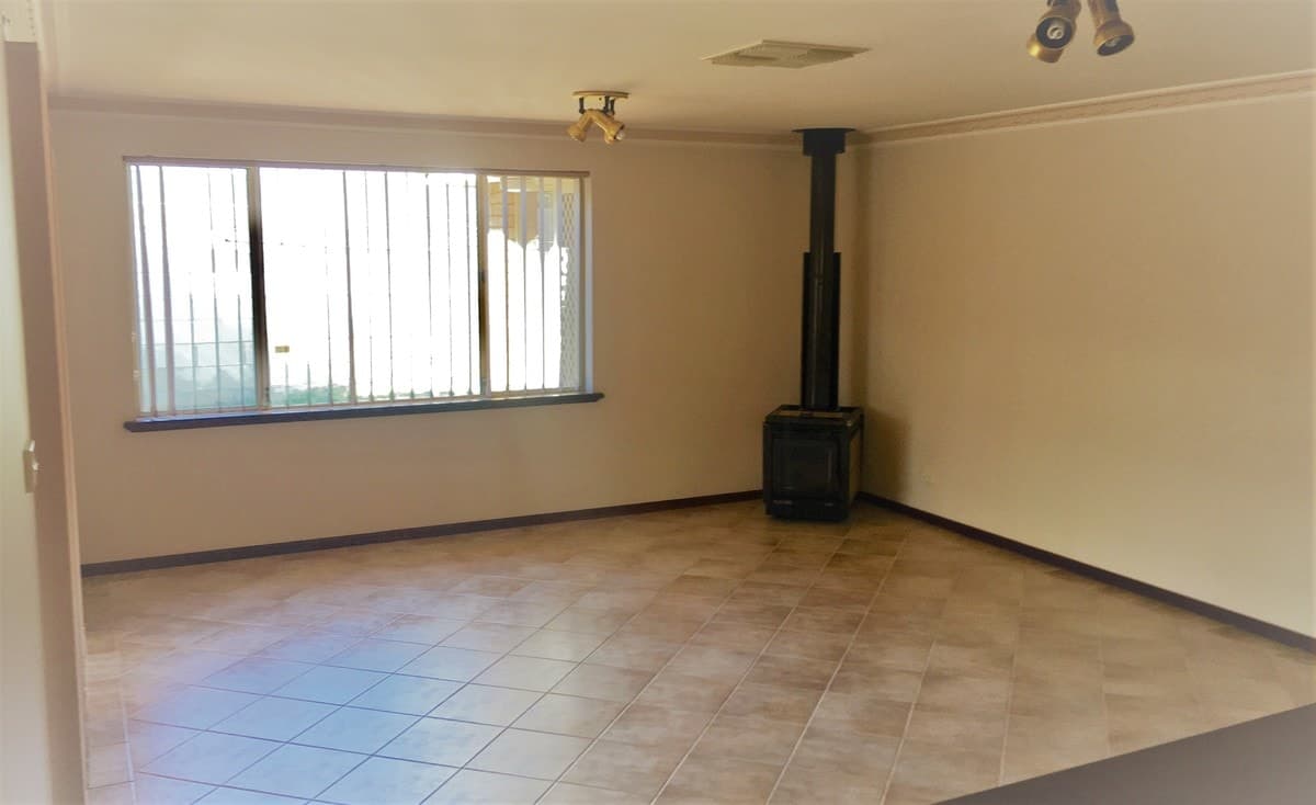 5 Paddington Drive,
	
			
							KALGOORLIE
				
							
							WA
			6430, Kalgoorlie - Thumbnail 6