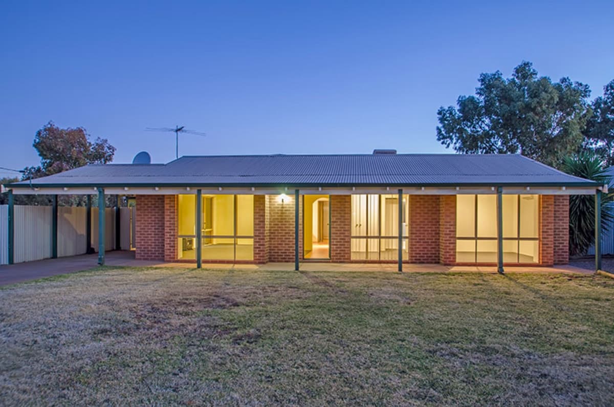 1 Burton Place,
	
			
							WEST LAMINGTON
				
							
							WA
			6430, West Lamington - Thumbnail 2