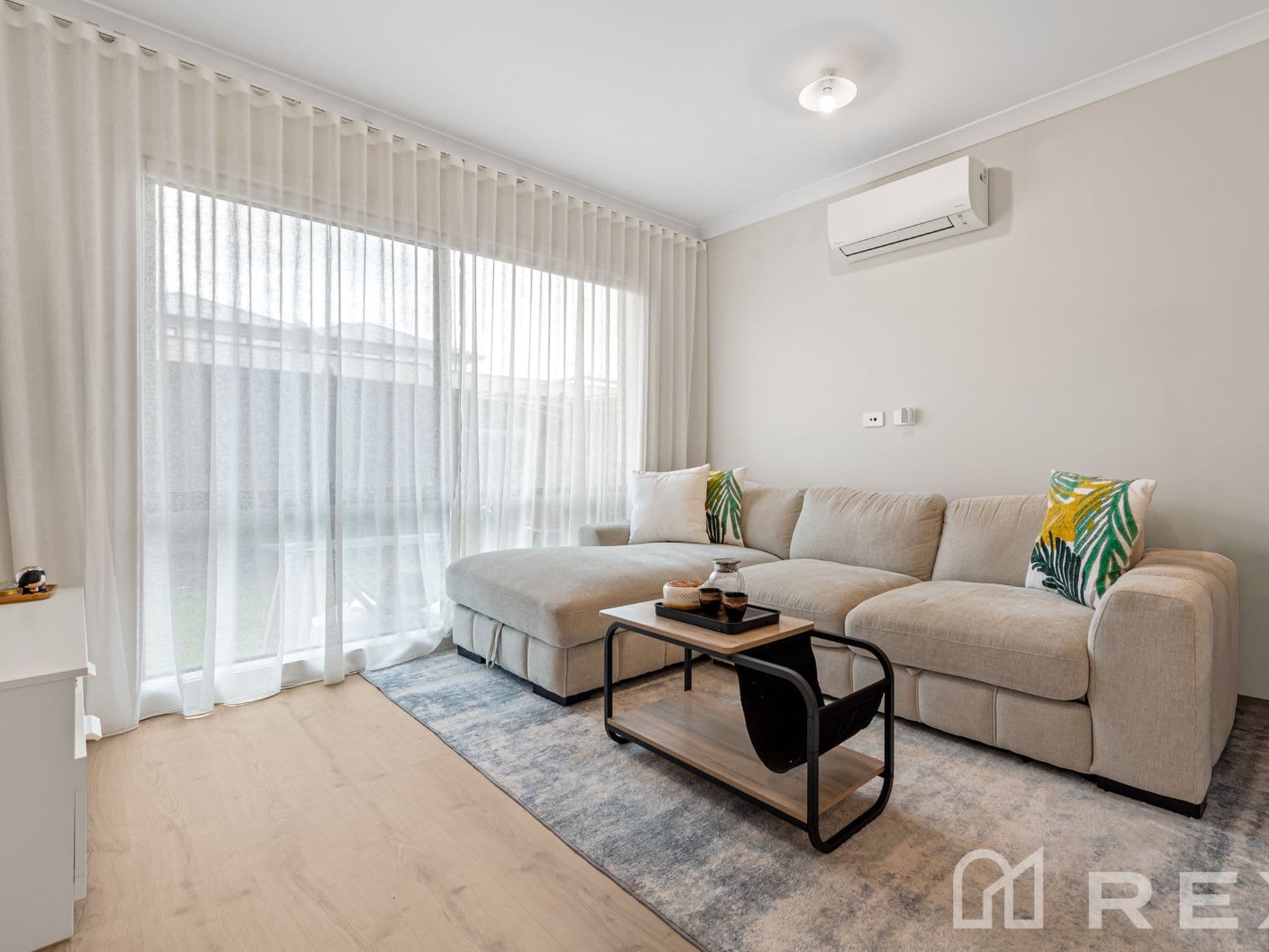 27 Flaxlilly Crescent, Officer, Officer - Thumbnail 4