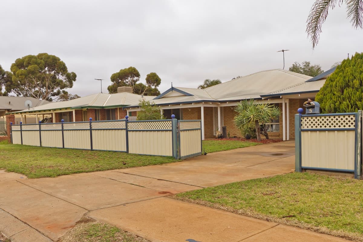 5 Goongarri Way, Hannans,
	
			
							Kalgoorlie
				
							
							WA
			6430, Kalgoorlie - Image 1