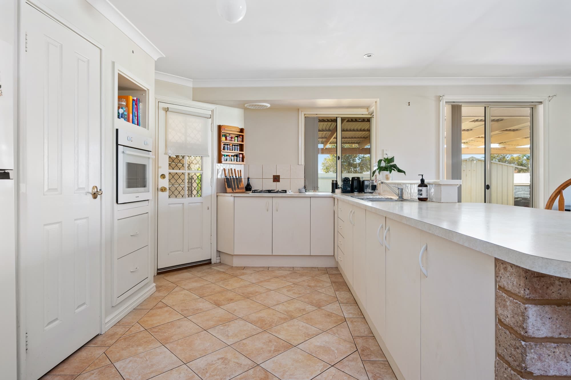 3 Doriemus Way,
	
			
							KALGOORLIE
				
							
							WA
			6430, Kalgoorlie - Thumbnail 7