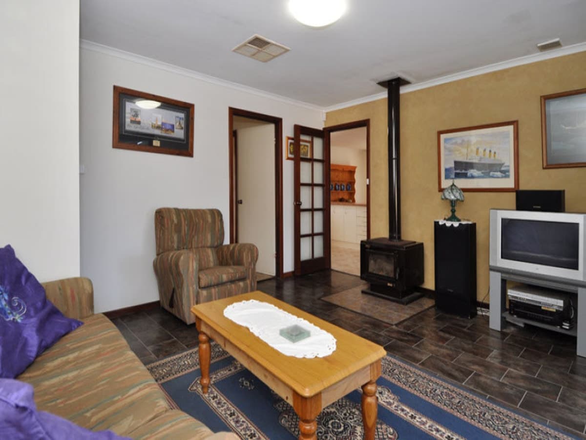 37 Sewell Drive,
	
			
							KALGOORLIE
				
							
							WA
			6430, Kalgoorlie - Thumbnail 4