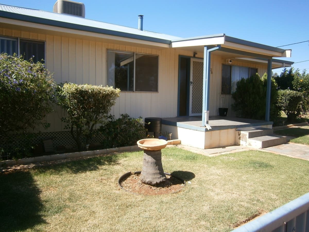 38 Salisbury Road,
	
			
							South Kalgoorlie
				
							
							WA
			6430, South Kalgoorlie - Image 1