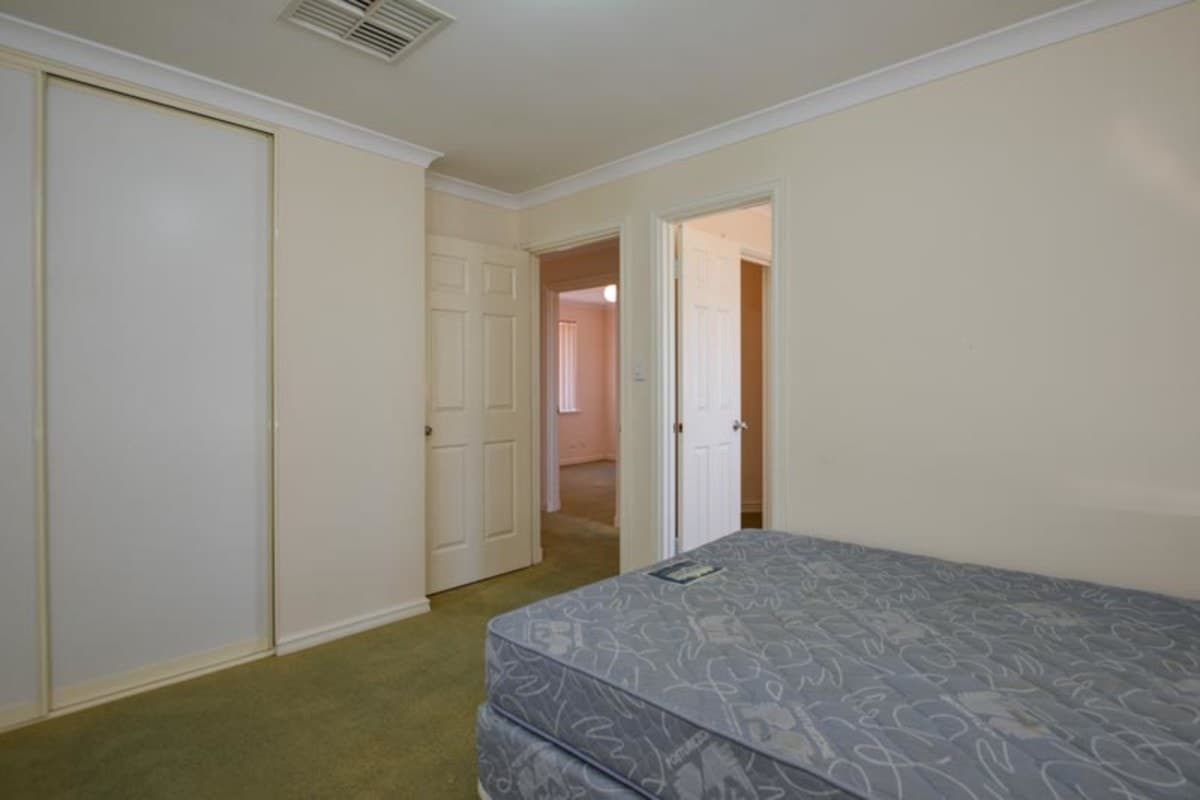 9/243 Piccadilly Street,
	
			
							Kalgoorlie
				
							
							WA
			6430, Kalgoorlie - Thumbnail 6