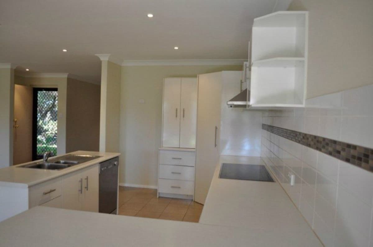4 Teahan Street,
	
			
							KALGOORLIE
				
							
							WA
			6430, Kalgoorlie - Thumbnail 4