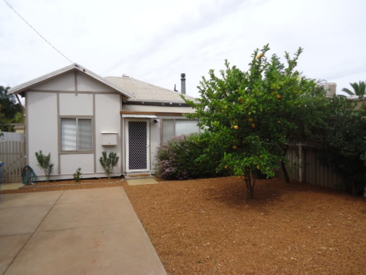 239 Egan Street,
	
			
							Kalgoorlie
				
							
							WA
			6430, Kalgoorlie - Thumbnail 3