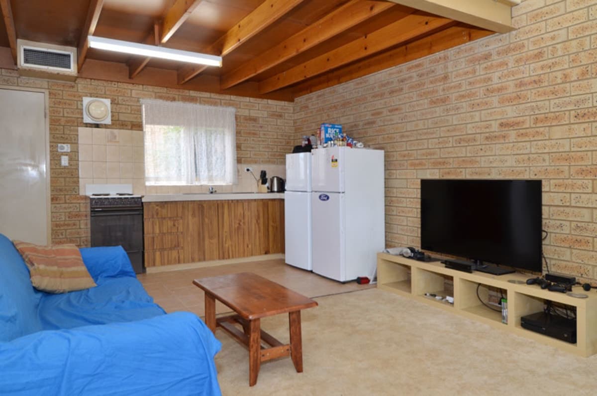 4/4 Carrington Street, South Kalgoorlie, Kalgoorlie - Thumbnail 3
