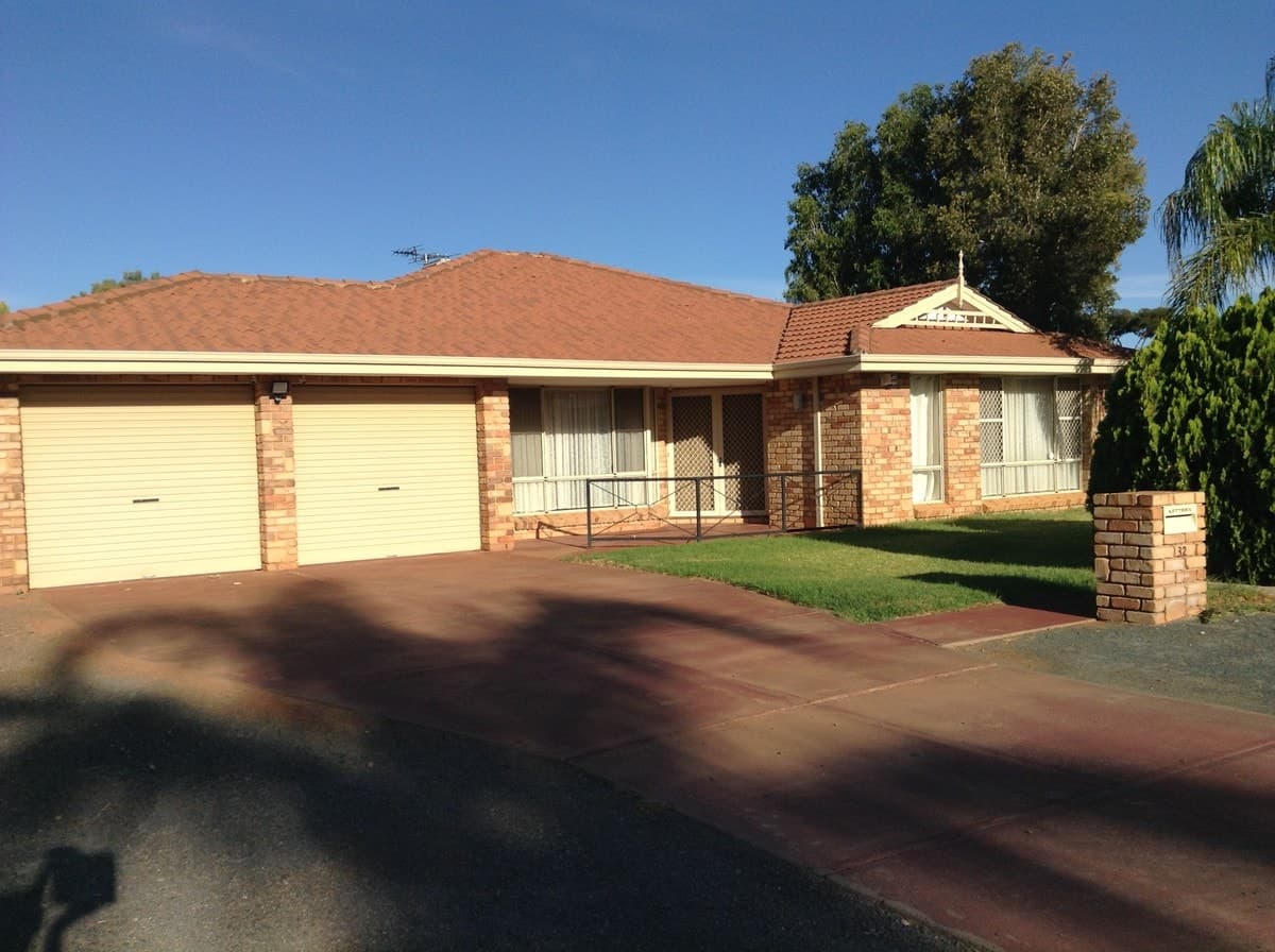 32 Killington Crescent, Kalgoorlie,,
	
			
							BOULDER
				
							
							WA
			6432, Boulder - Image 1