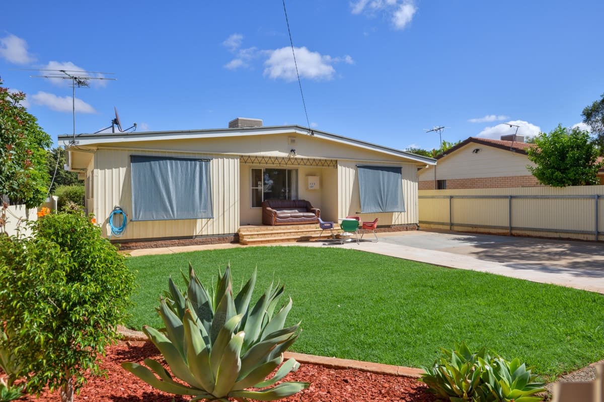 172 Collins Street, Piccadilly,
	
			
							KALGOORLIE
				
							
							WA
			6430, Kalgoorlie - Image 1