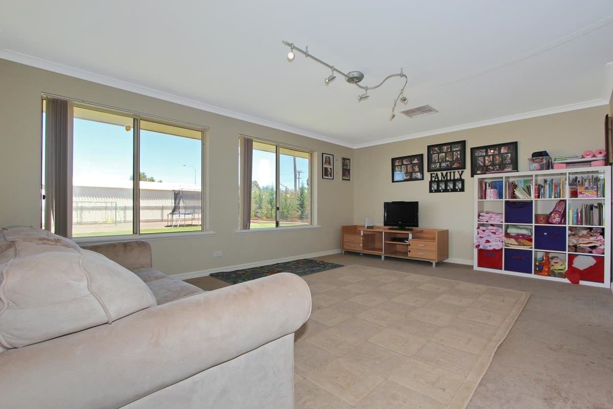 2 Wingate Street,
	
			
							SOMERVILLE
				
							
							WA
			6430, Somerville - Thumbnail 7