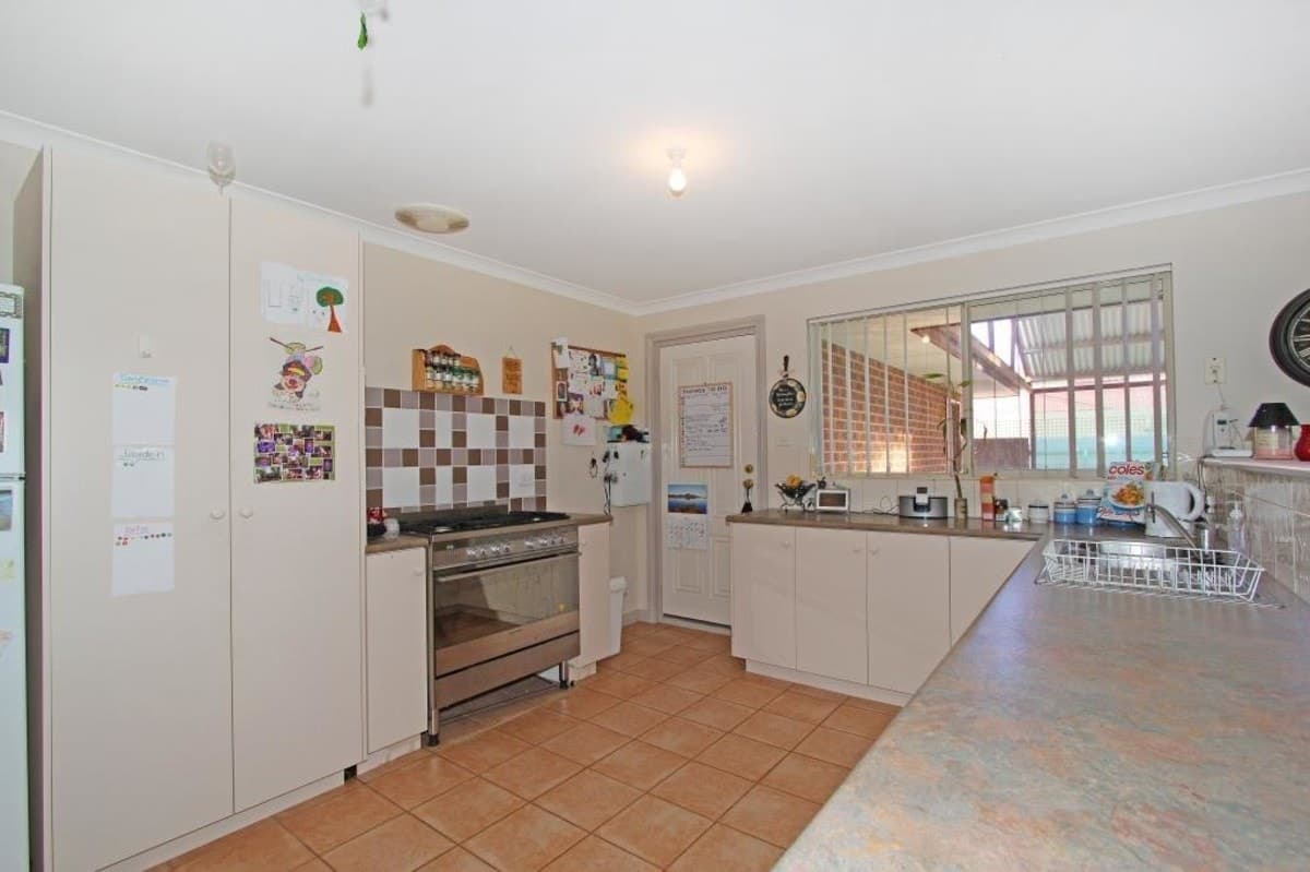 12 Sobota Street, Somerville,
	
			
							Kalgoorlie
				
							
							WA
			6430, Kalgoorlie - Thumbnail 5