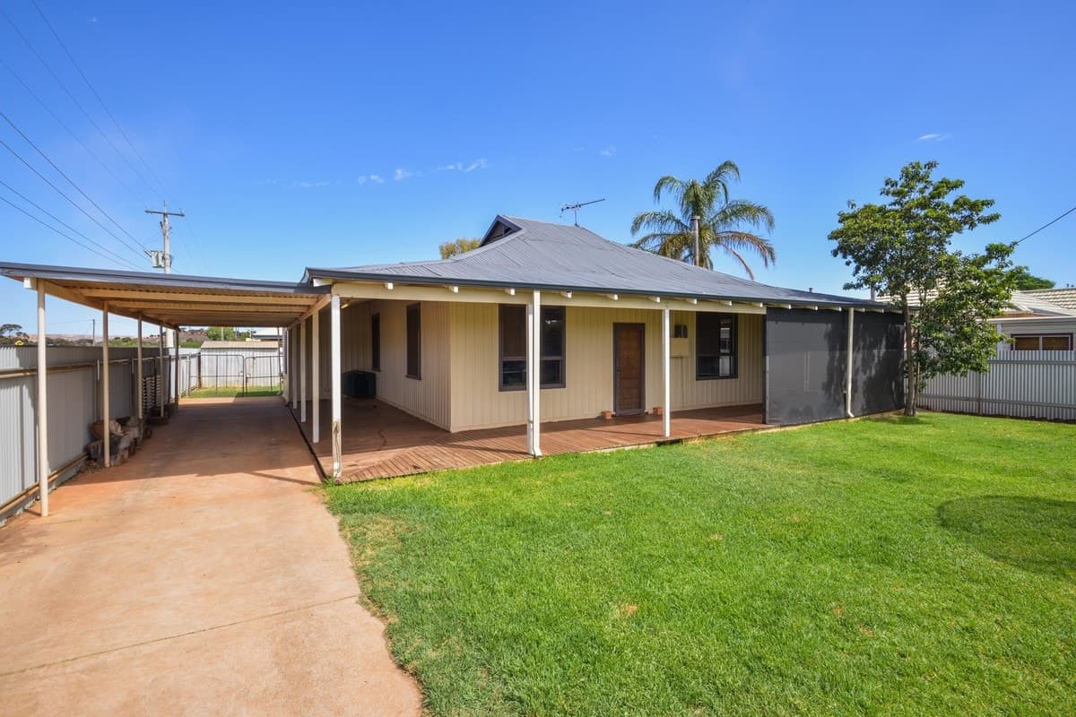 18E Hare Street,
	
			
							KALGOORLIE
				
							
							WA
			6430, Kalgoorlie - Thumbnail 2