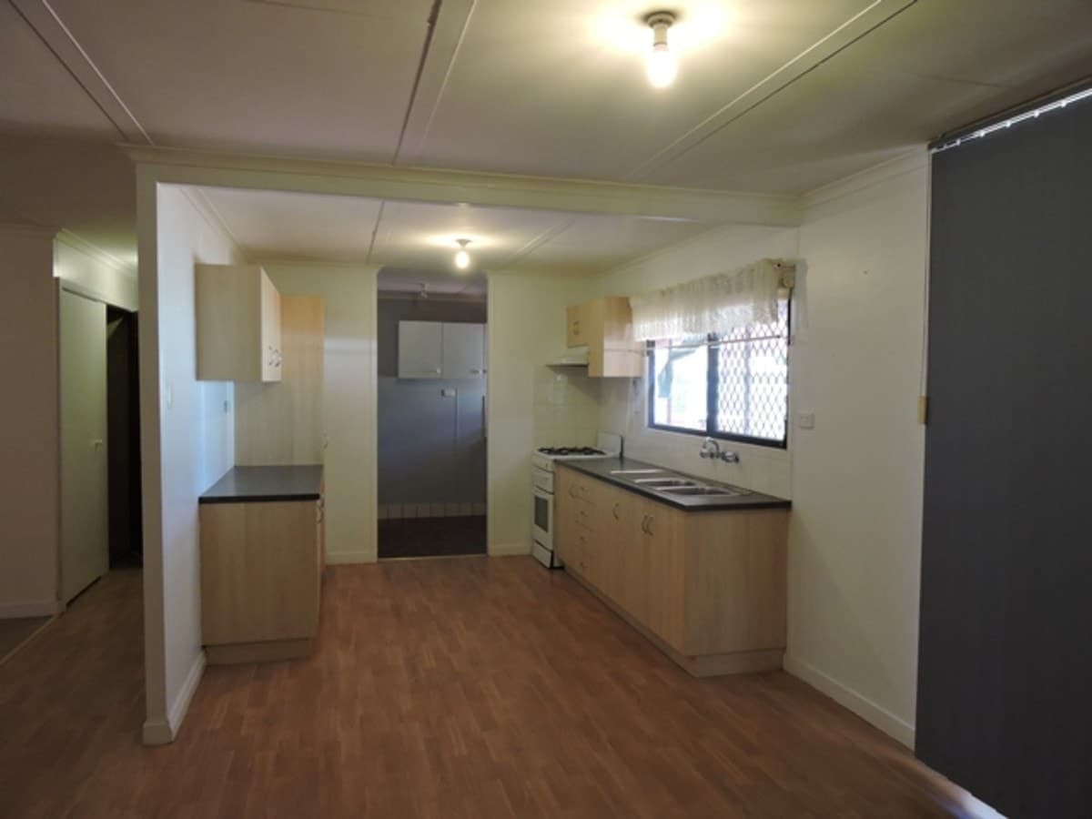 361 Collins Street,
	
			
							Kalgoorlie
				
							
							WA
			6430, Kalgoorlie - Thumbnail 7