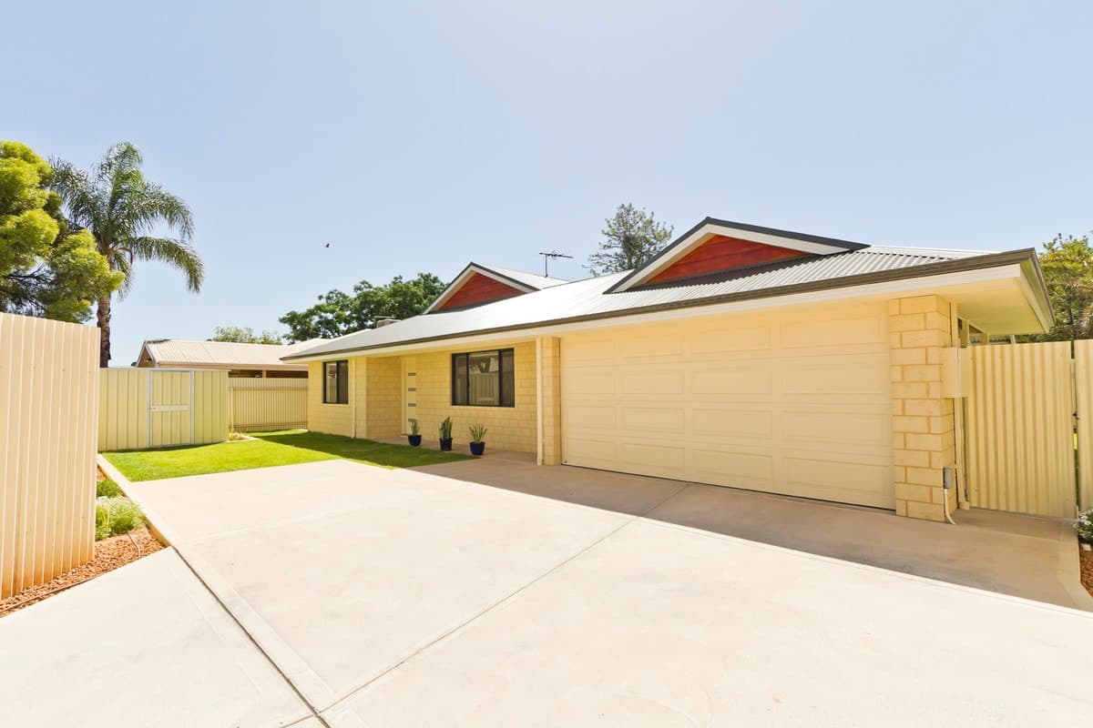 192a Collins Street, Piccadilly,
	
			
							KALGOORLIE
				
							
							WA
			6430, Kalgoorlie - Image 1