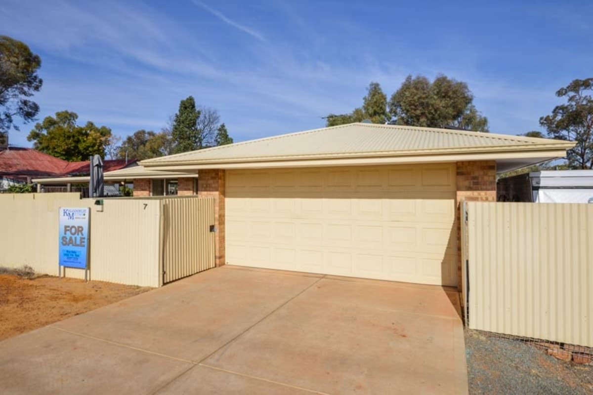 7 Hopetoun Street, South Kalgoorlie, Kalgoorlie - Thumbnail 2
