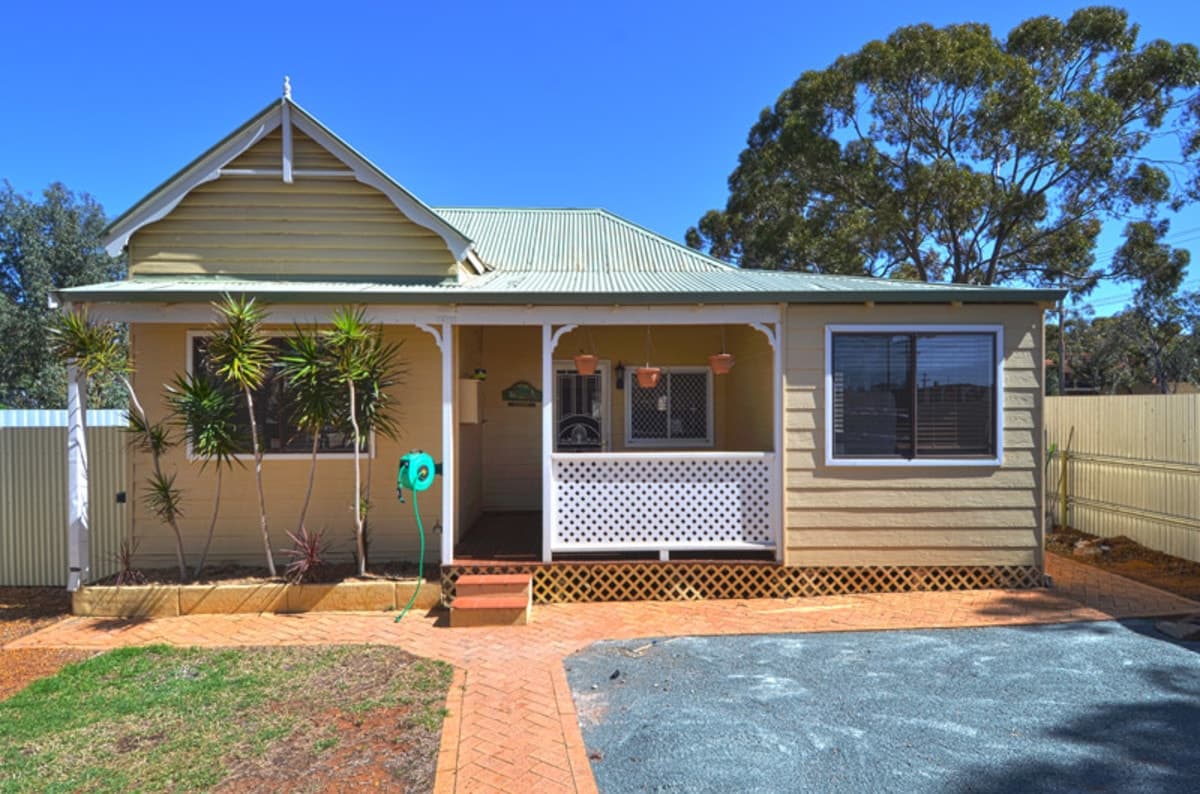 52 Hanbury Street,
Kalgoorlie
WA
6430, Kalgoorlie - Image 1