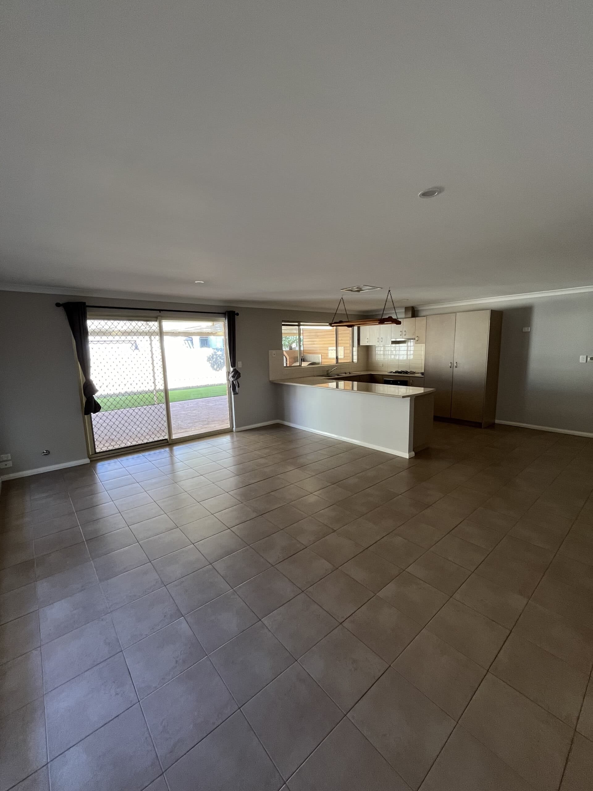 7 Hopetoun Street, South Kalgoorlie - Thumbnail 4