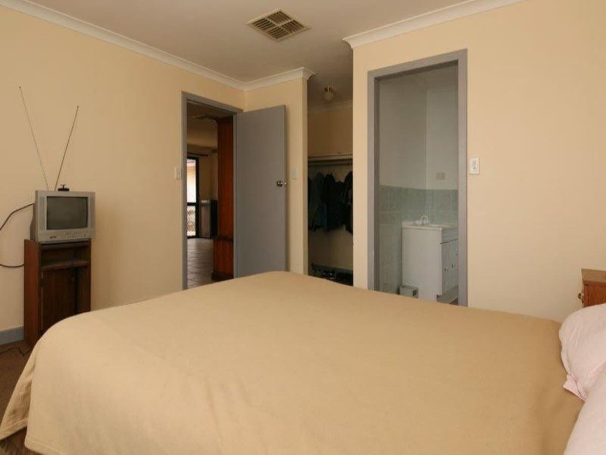 71 Johnston Street Sth Kalgoorlie,
	
			
							KALGOORLIE
				
							
							WA
			6430, Kalgoorlie - Thumbnail 7