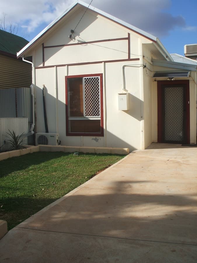 36 Park Street,
	
			
							KALGOORLIE
				
							
							WA
			6430, Kalgoorlie - Thumbnail 4