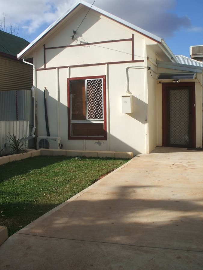 36 Park Street,
	
			
							KALGOORLIE
				
							
							WA
			6430, Kalgoorlie - Thumbnail 6