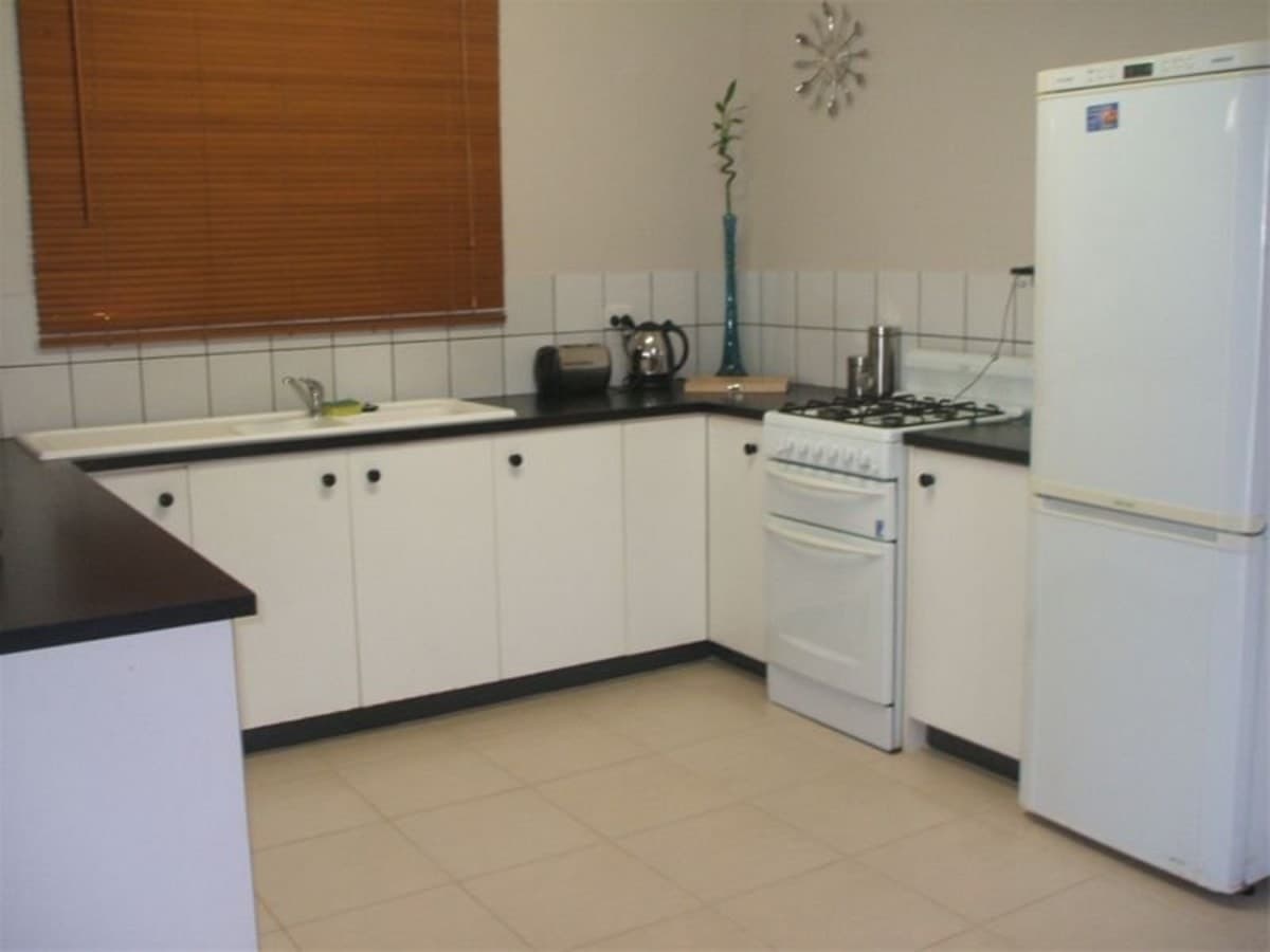 36 Park Street,
	
			
							KALGOORLIE
				
							
							WA
			6430, Kalgoorlie - Thumbnail 7
