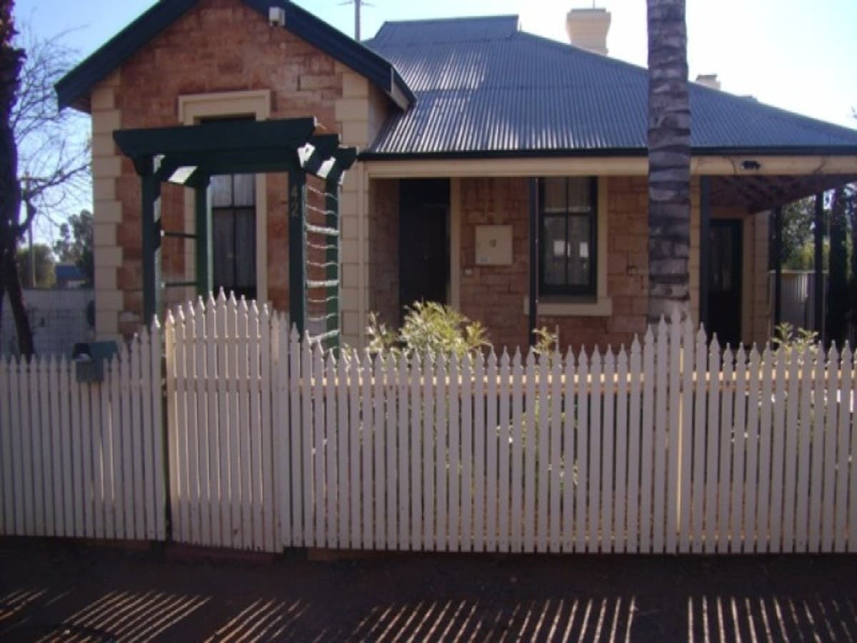 42 Victoria Street,
	
			
							KALGOORLIE
				
							
							WA
			6430, Kalgoorlie - Image 1