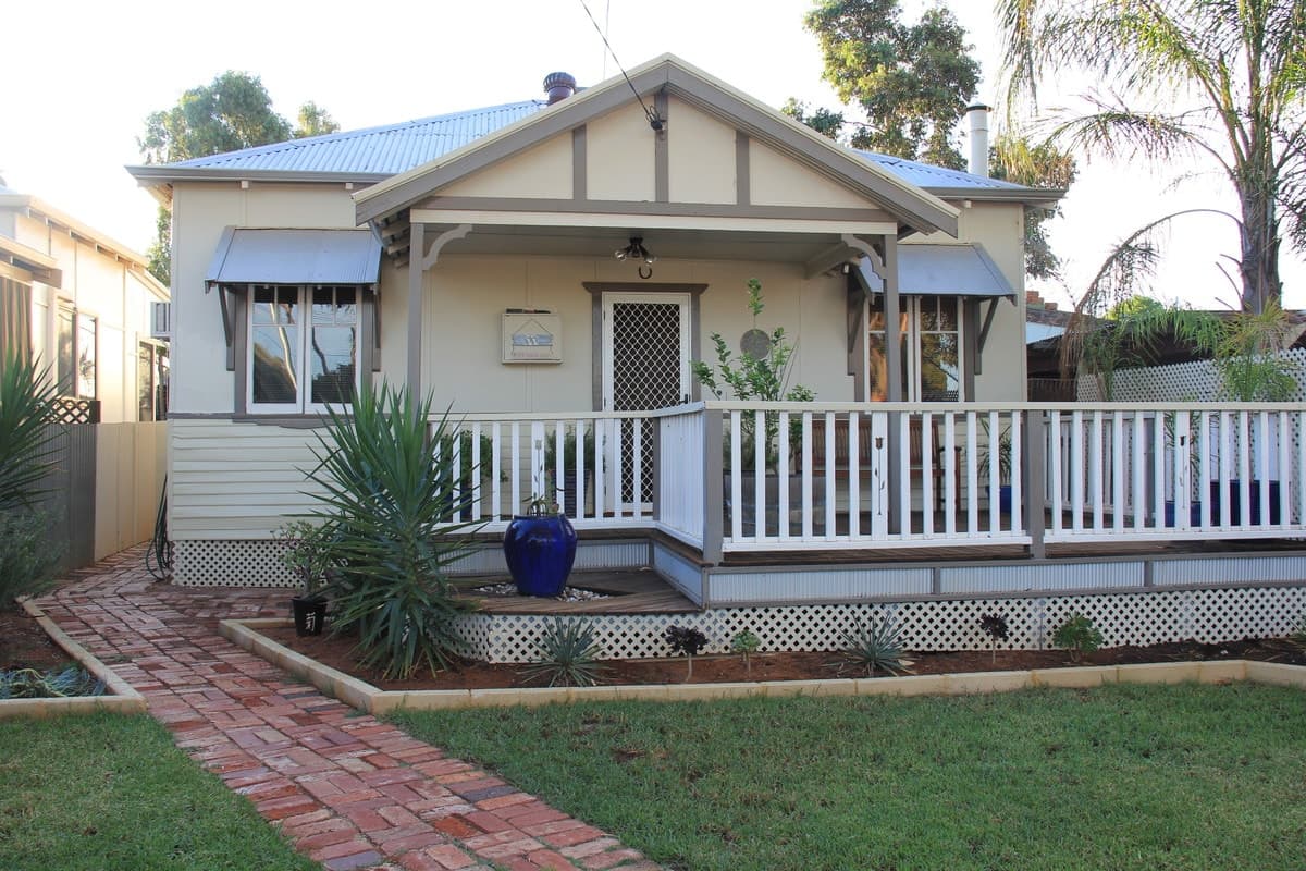 18A Ward Street, Lamington, Kalgoorlie - Thumbnail 2