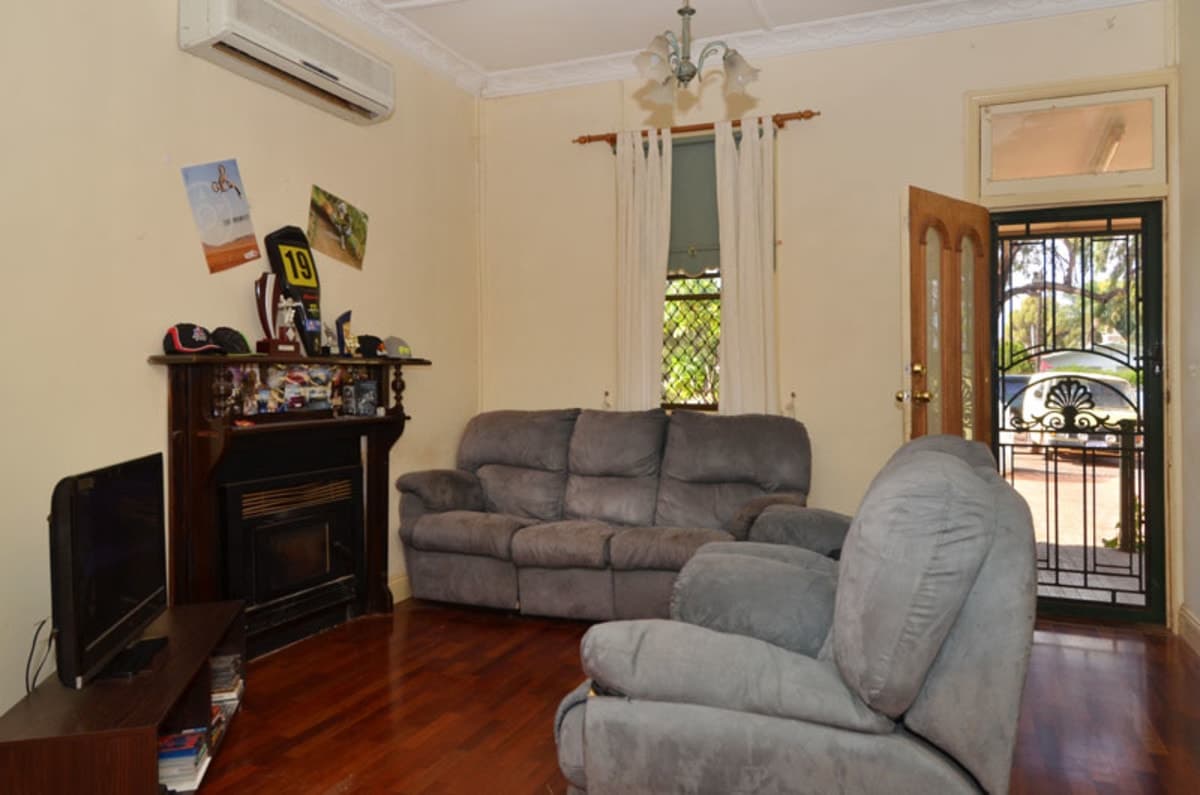 28 Collins Street,
	
			
							KALGOORLIE
				
							
							WA
			6430, Kalgoorlie - Thumbnail 3