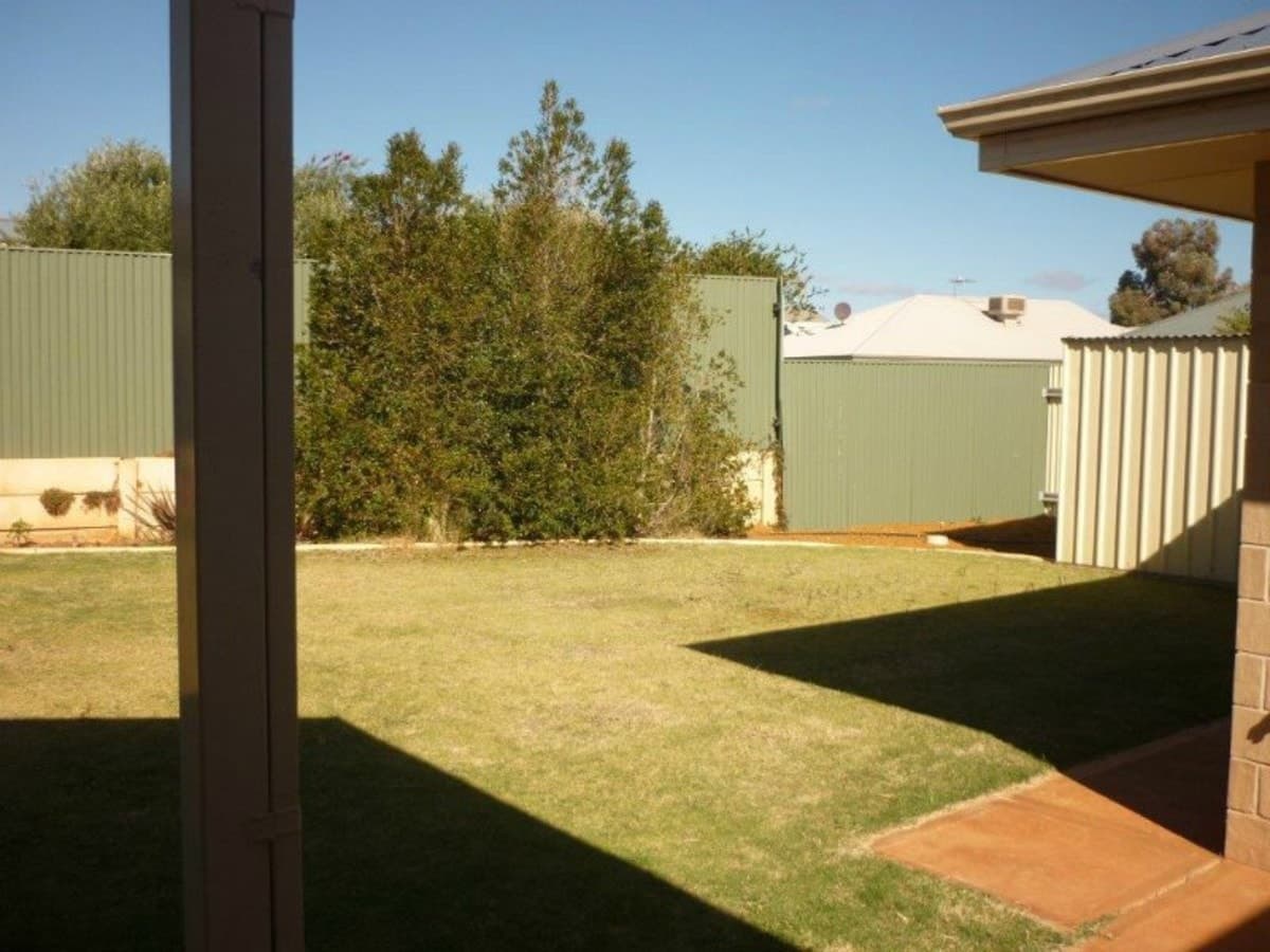 37 Paddington Drive,
	
			
							HANNANS
				
							
							WA
			6430, Hannans - Thumbnail 4