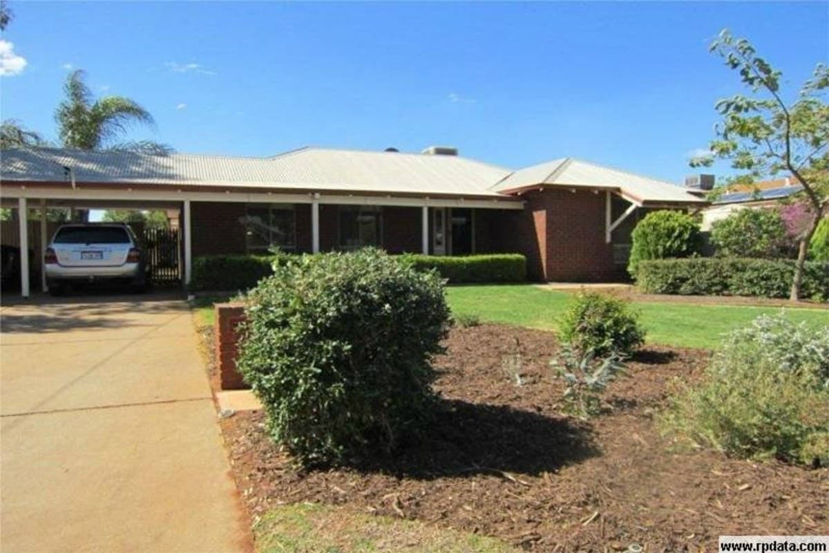 5 Jarvis Place, Hannans,
	
			
							KALGOORLIE
				
							
							WA
			6430, Kalgoorlie - Thumbnail 2