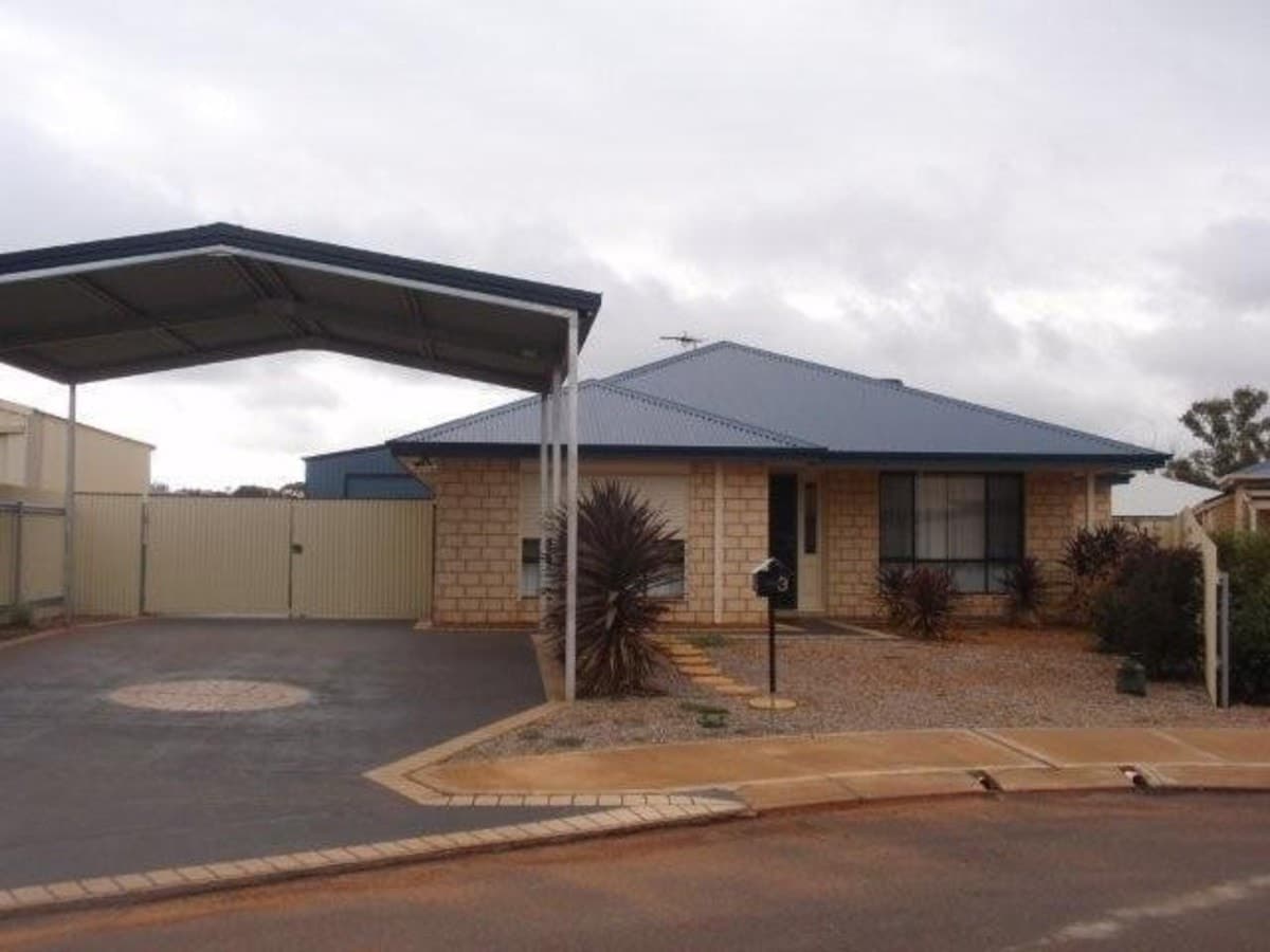 3 Mutzig Close, Somerville,
	
			
							KALGOORLIE
				
							
							WA
			6430, Kalgoorlie - Thumbnail 2