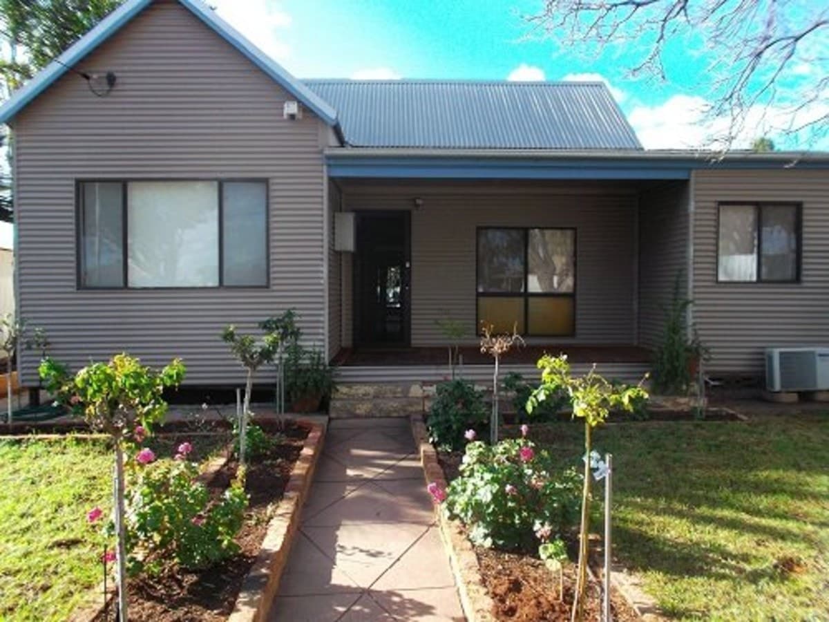 61 Davis Street Boulder,
	
			
							KALGOORLIE
				
							
							WA
			6430, Kalgoorlie - Image 1