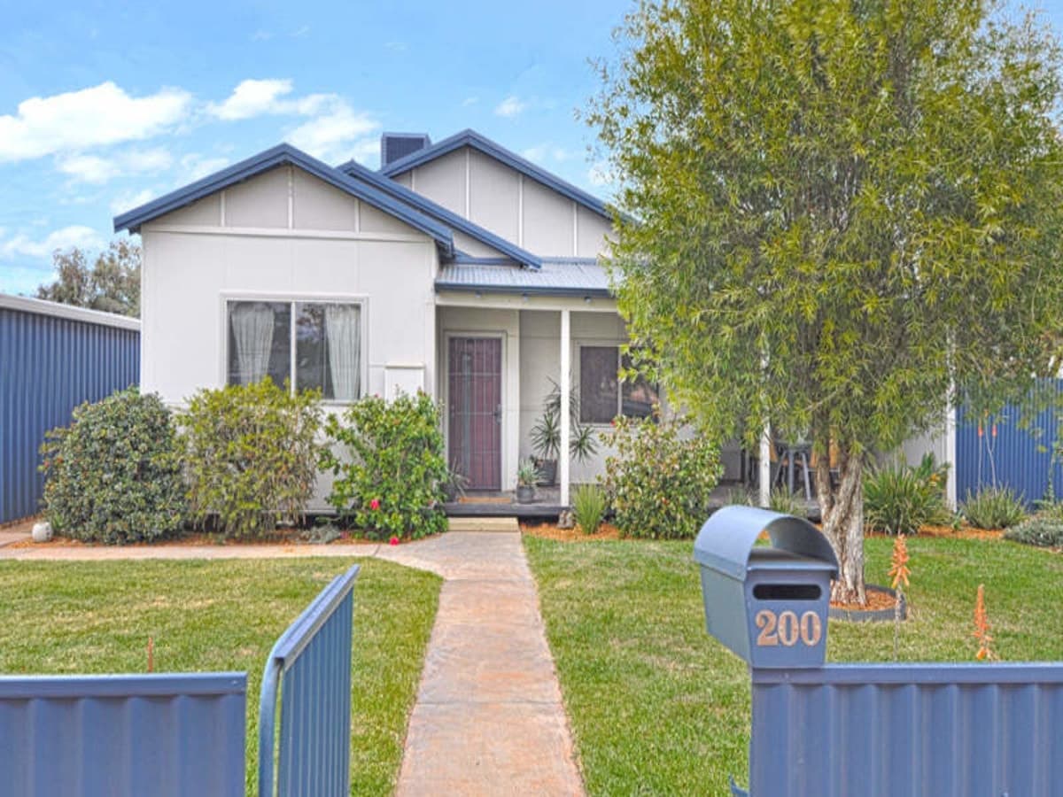 200 Wittenoom Street Victory Heights,
	
			
							KALGOORLIE
				
							
							WA
			6430, Kalgoorlie - Thumbnail 2