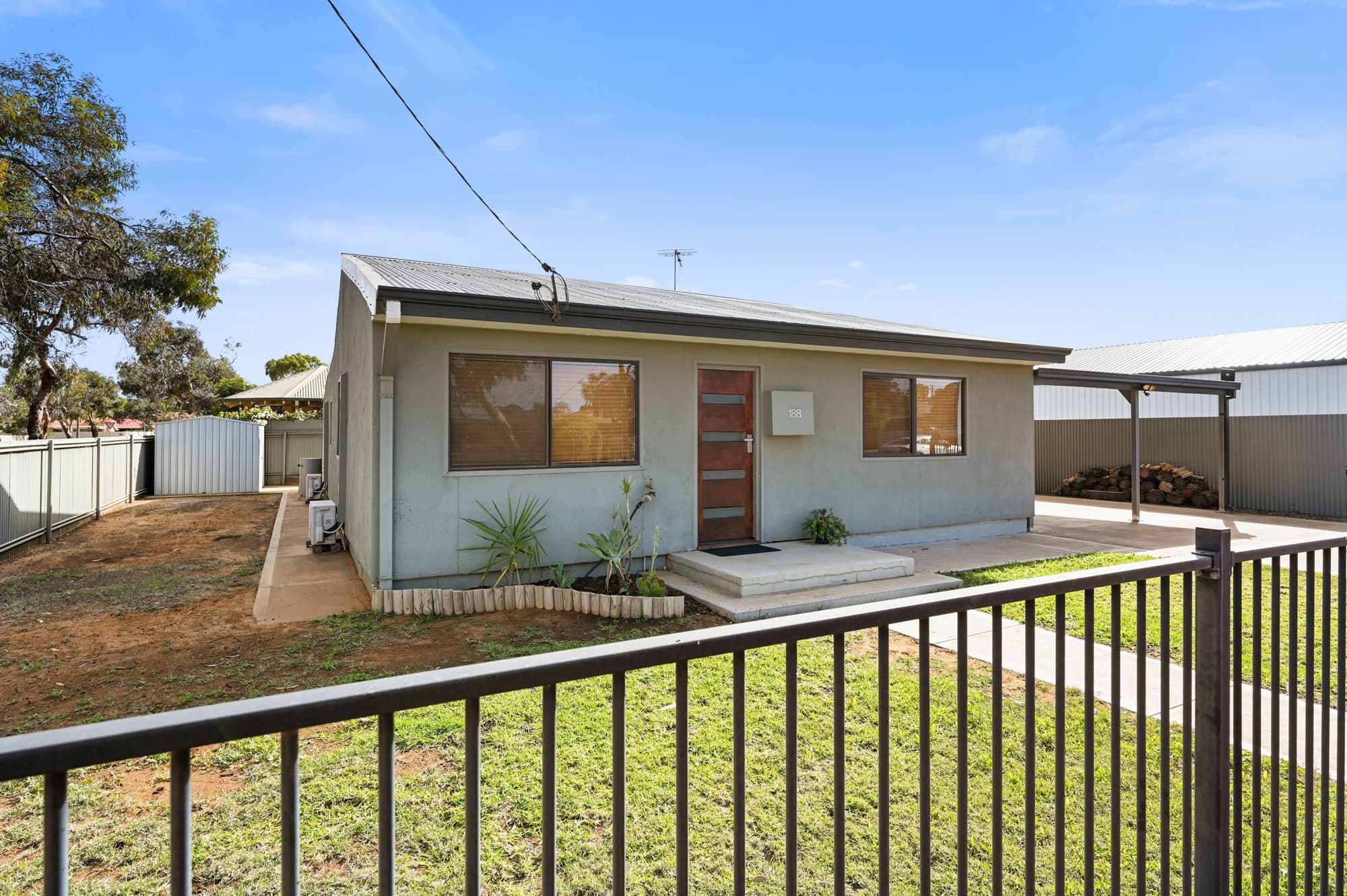 188 Hare Street,
	
			
							WEST LAMINGTON
				
							
							WA
			6430, West Lamington - Image 1