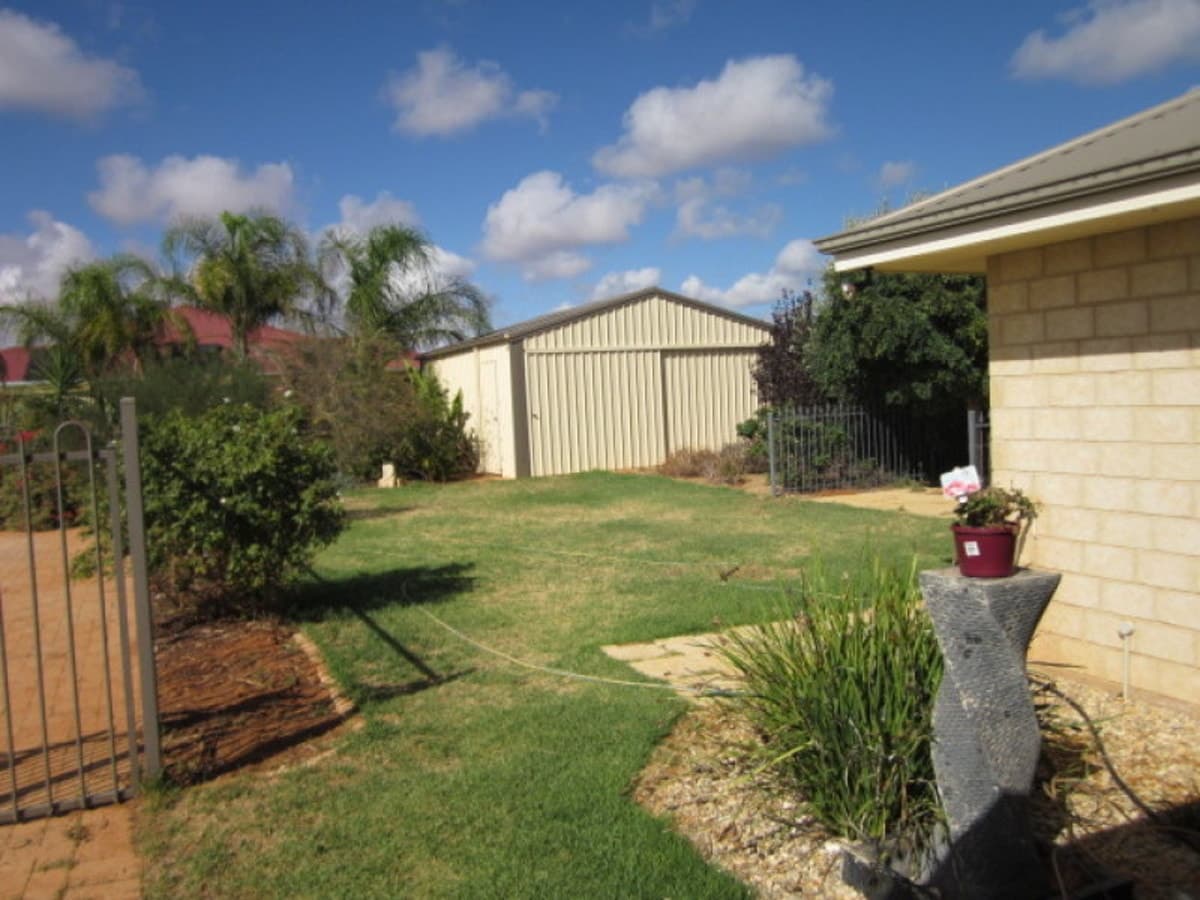 11 Broardwood,
	
			
							KALGOORLIE
				
							
							WA
			6430, Kalgoorlie - Thumbnail 3