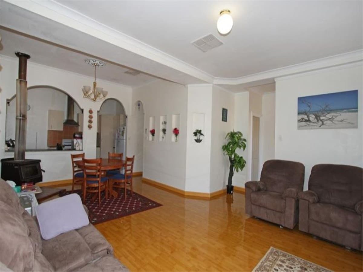 225 Victory Heights,
	
			
							KALGOORLIE
				
							
							WA
			6430, Kalgoorlie - Thumbnail 7