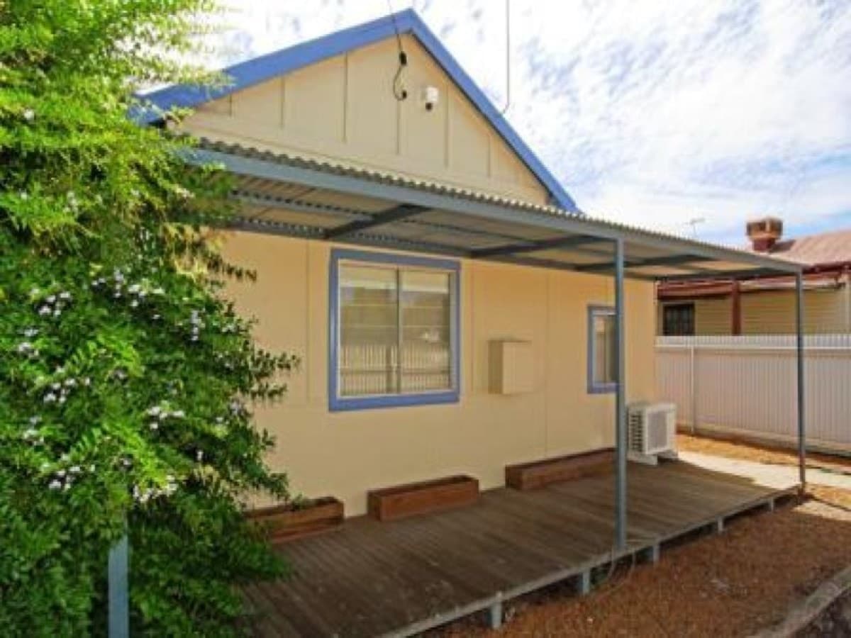 2A Dorathea Street,
	
			
							KALGOORLIE
				
							
							WA
			6430, Kalgoorlie - Image 1
