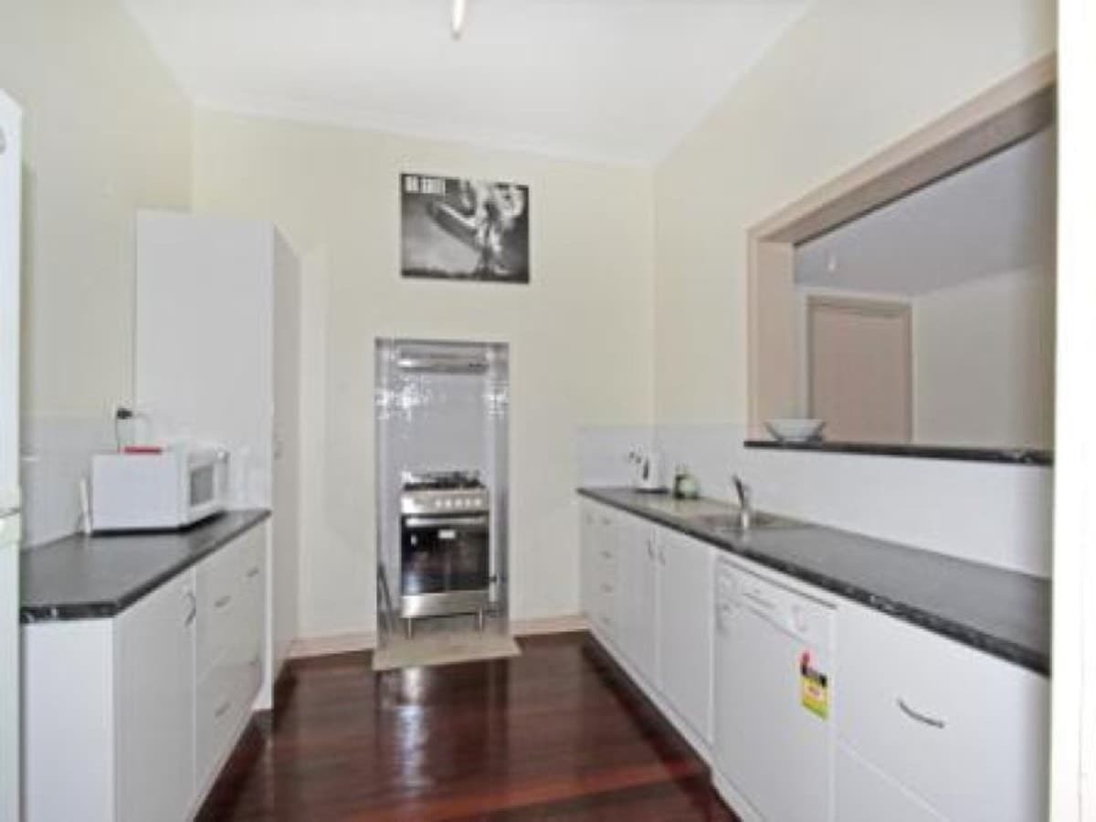2A Dorathea Street,
	
			
							KALGOORLIE
				
							
							WA
			6430, Kalgoorlie - Thumbnail 6