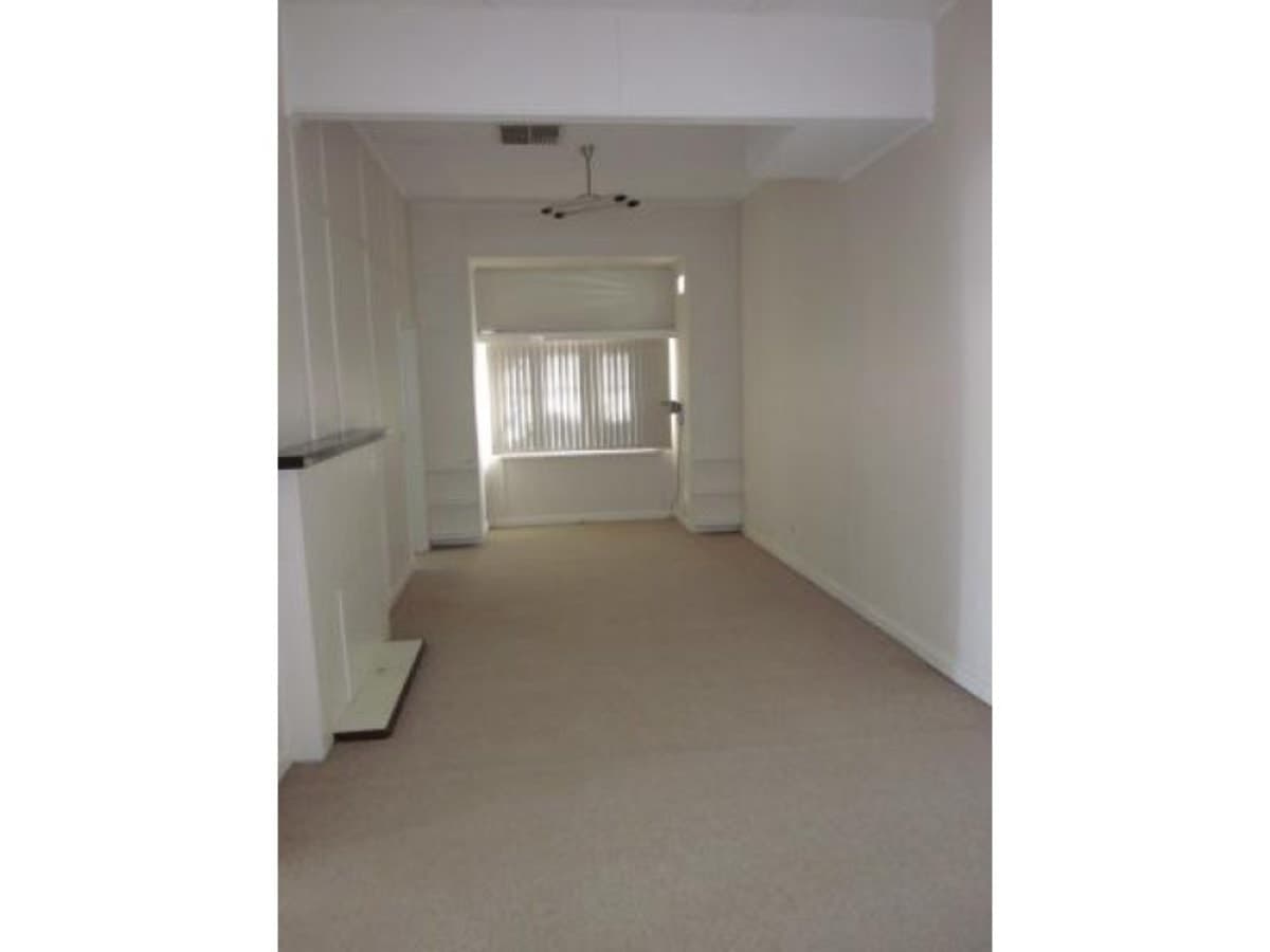 86 Lamington,
	
			
							KALGOORLIE
				
							
							WA
			6430, Kalgoorlie - Thumbnail 2