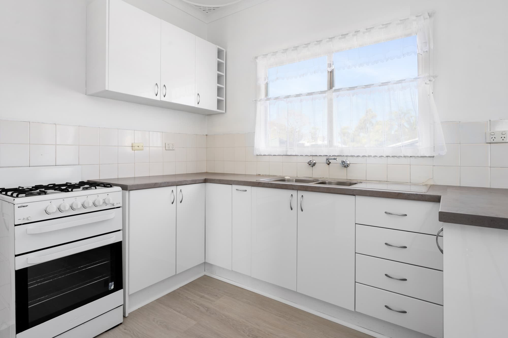 33 Carrington Street, South Kalgoorlie - Thumbnail 3