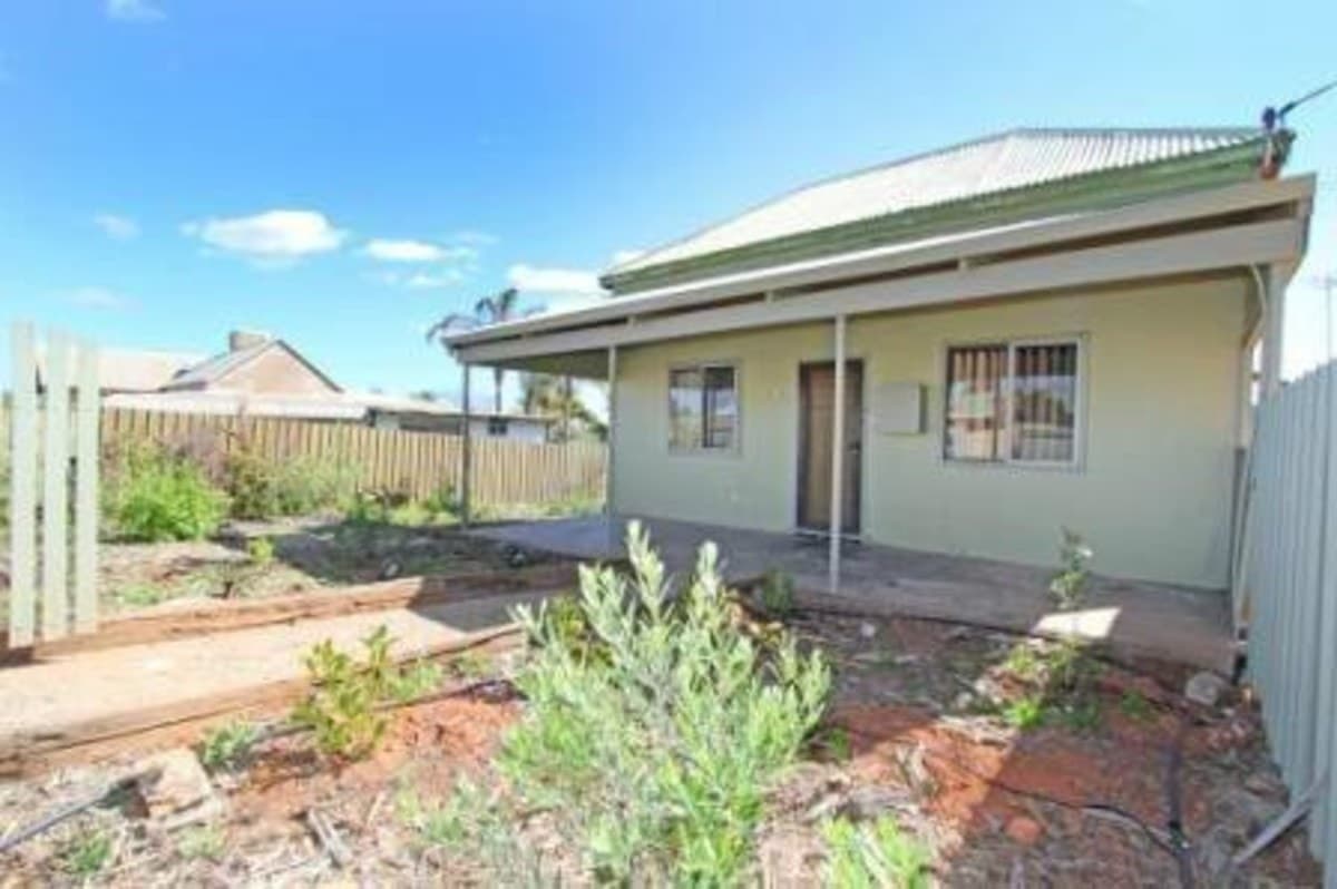 19E Victoria Street,
	
			
							KALGOORLIE
				
							
							WA
			6430, Kalgoorlie - Image 1