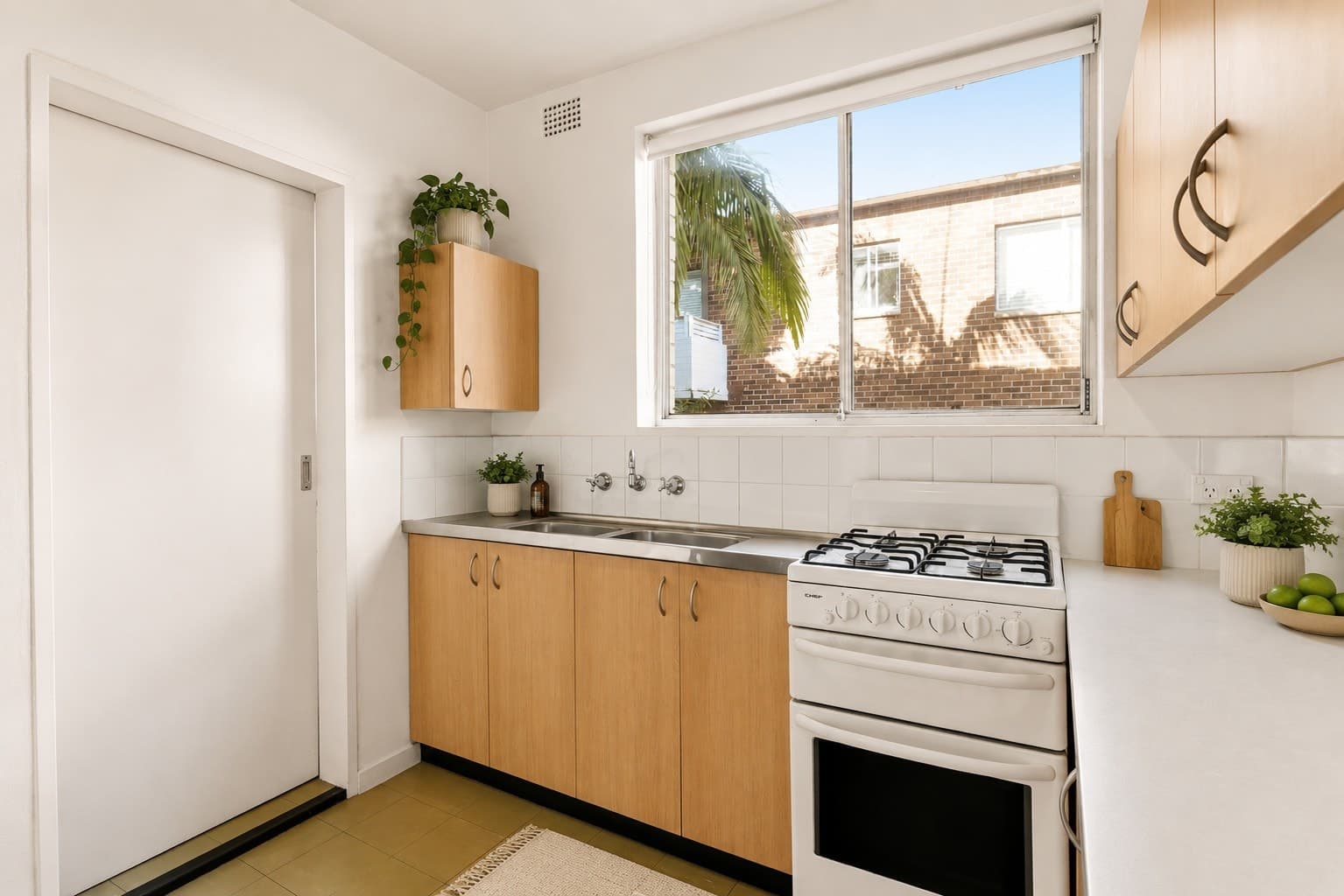 4/16 Westminster Avenue, Dee Why NSW 2099, Dee Why - Thumbnail 3