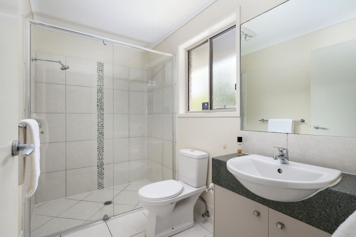 37 Golden Hind Avenue, Cooloola Cove - Thumbnail 8