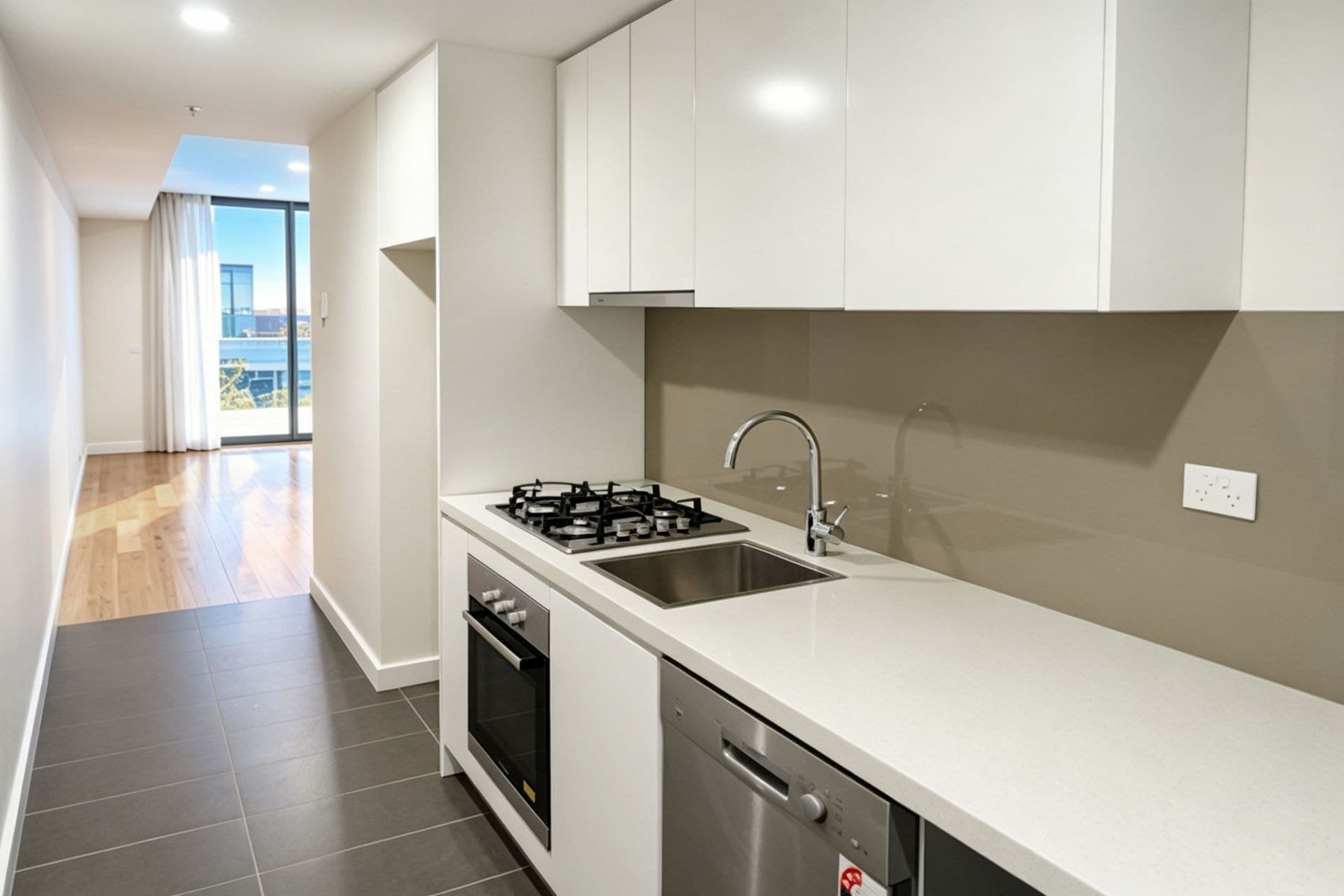 303/5 ATCHISON STREET ST LEONARDS, St Leonards - Thumbnail 3