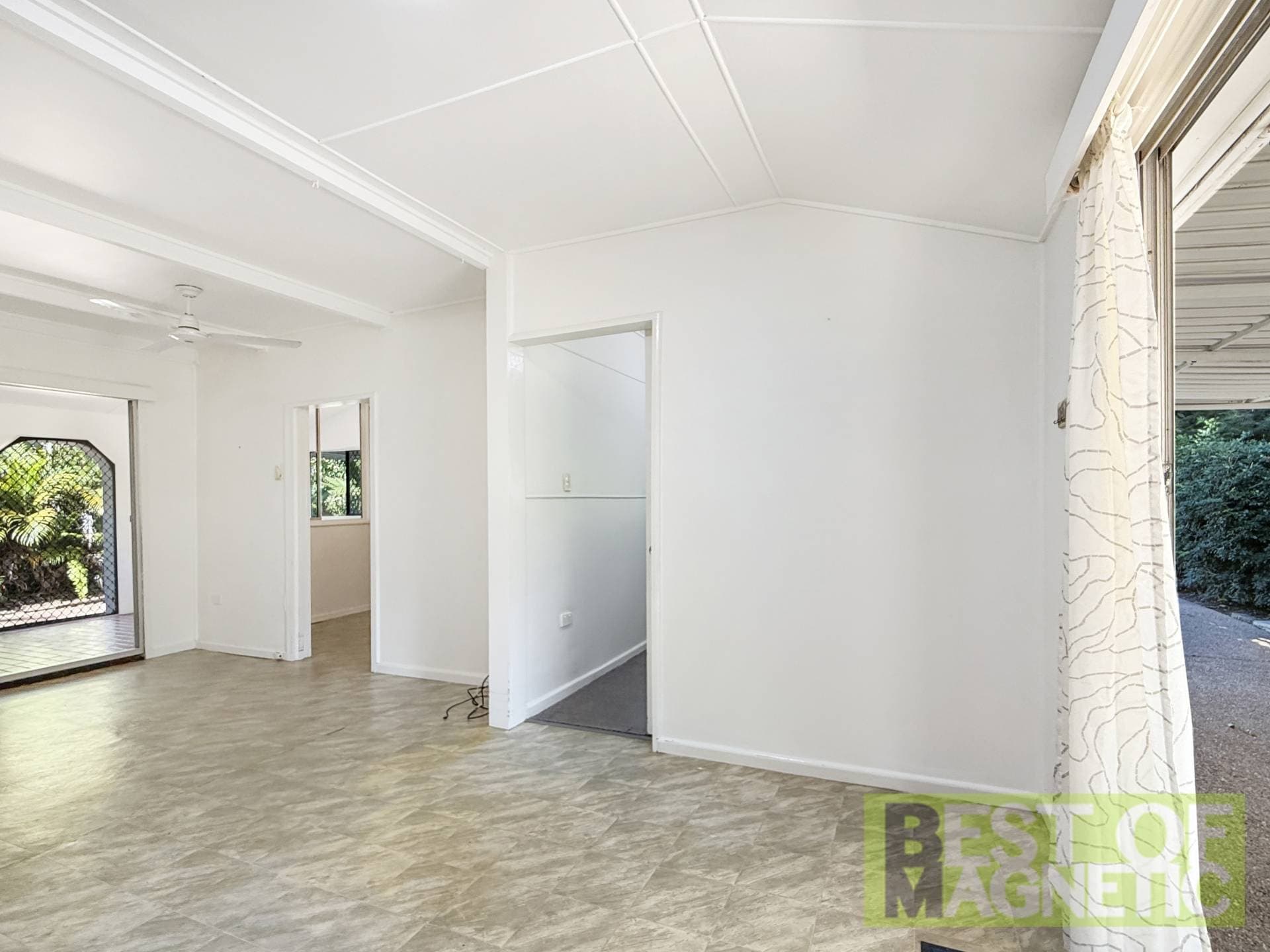 21 Kelly Street, Nelly Bay - Thumbnail 3