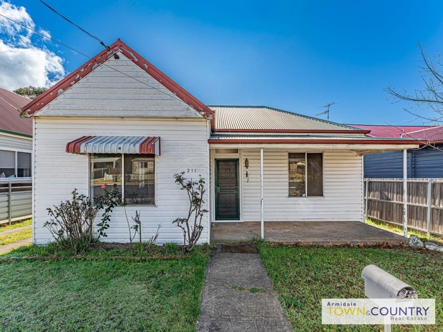 211 Brown Street, Armidale - Image 1