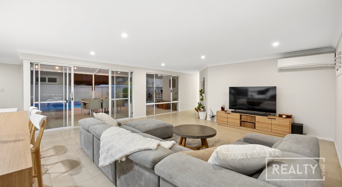 14 Mary Street, Watermans Bay 6020, Watermans Bay - Thumbnail 3