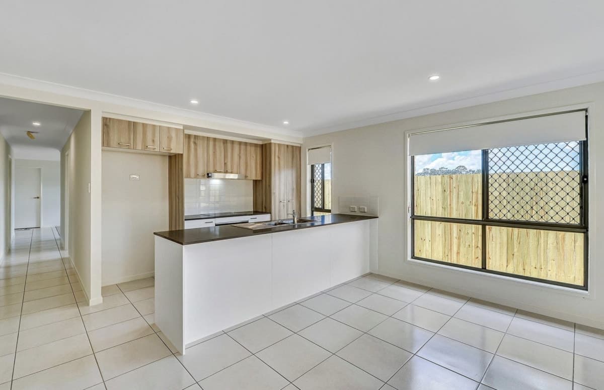 41 Dunaden Street, Logan Reserve QLD 4133, Logan Reserve - Thumbnail 2